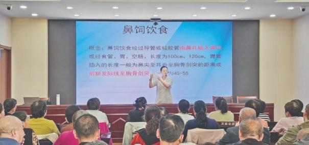 从护理能手到培训名师，雷海涛在“授人以渔”中实现职业进阶